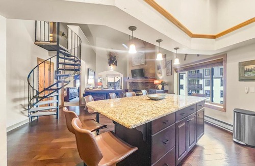 Copper Mountain Village Apartment | BE410 Bridge End Pet Friendly