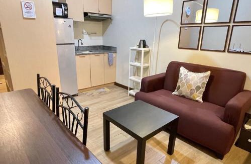 San Dionisio Apartment | Bea’s Transient (Condo Studio Room for 2!)