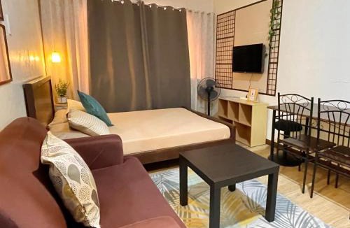 San Dionisio Apartment | Bea’s Transient (Condo Studio Room for 2!)