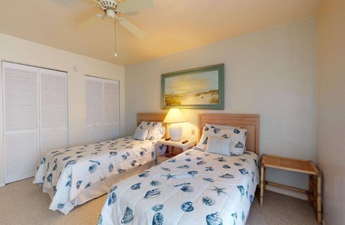 Bradenton Beach Condo | Beach Access Anna Maria Island