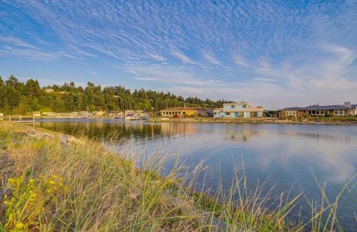 Lagoon Point House | Beach Access, Deck: Waterfront Whidbey Island Home