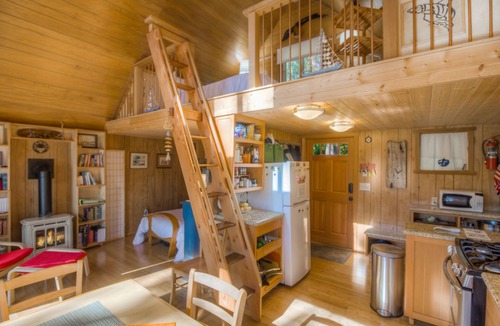 Roche Harbor Cabin | Beach and Dock Access! (NBWR)