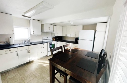 Redington Shores House | Beach Ave Escape - Unit B