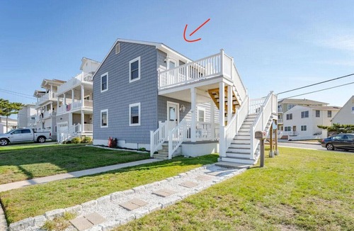 Brigantine Apartment | Beach Bliss! | 1 Block From Beach | Upstairs Unit
