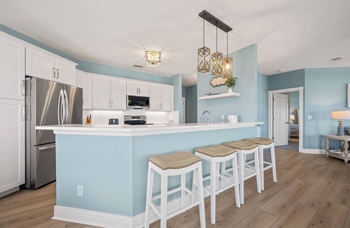 Corolla Condo | Beach Boddie: Top Floor Condo, Golf Membership, Community Pool Access