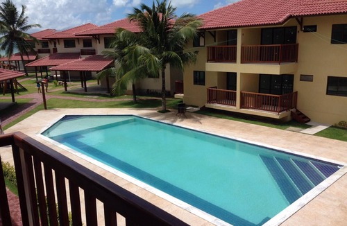 Loteamento Enseada dos Golfinhos House | Beachfront bungalow with private pool.