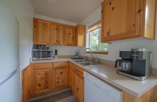 Tolovana Park House | Beach Bungalow 4 - 700ft to Beach - Dogs Ok!
