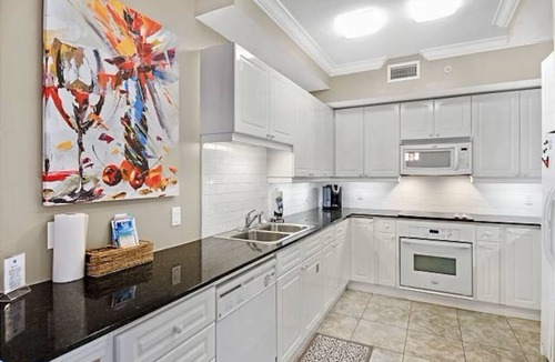 Navarre Beach Condo | Beach Colony West 11C Gulf-Front 3BD/3BA w/Beach Service + Sleeps up to 8