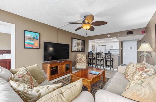 Hutchinson Island South Apartment | Beach Condo/Island Beach Resort/No Cleaning Fee/Condo 410