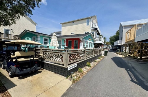 Surfside Beach House | Beach Cottage-Steps to the Beach-Golf Cart Included-Ocean Lakes-Pet Friendly