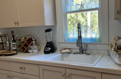 Saint Simons Island House | Beach Cottage with Pool