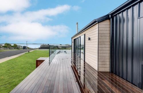 Riverton House | Beach Days & Relaxing Stays