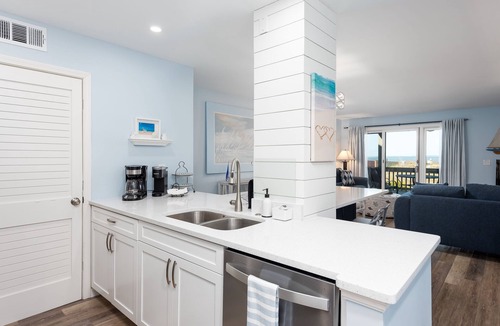 Seabrook Island Villa | Beach Decor! Gorgeous Sunsets on Pelican Beach! Walk to Pools! Amenity Access included!