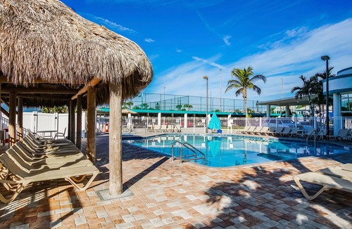 Avon By The Sea Condo | Beach Escape | Balcony Views & Resort Comforts