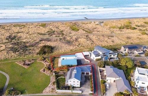 Waimairi Beach House | Beach Escape