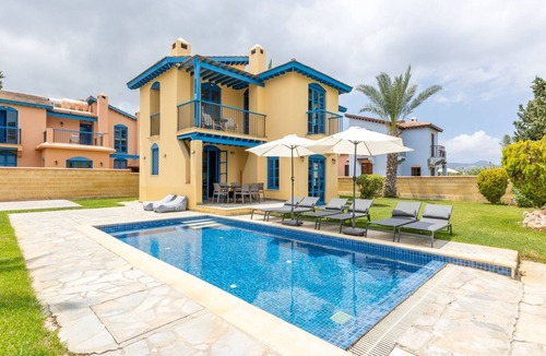 Polis House | Beach Front 3-Schlafzimmer-Villa - 1. Linie vom Strand by Interhome
