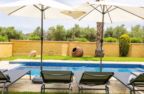 Polis House | Beach Front 3-Schlafzimmer-Villa - 1. Linie vom Strand by Interhome