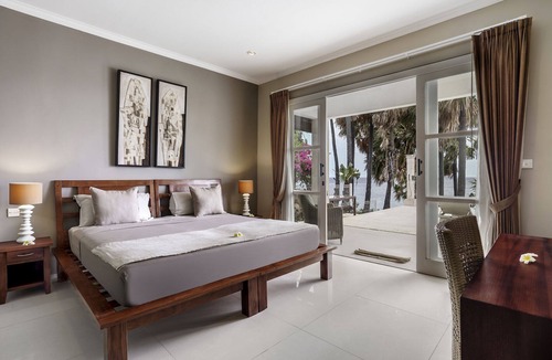 Bunutan Villa | Beach Front 3BR Hideaway Villa w/Infinity Pool