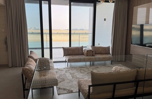 Al Hamriya Villa | Beach Front 4-bedroom villa with heated SPA pool