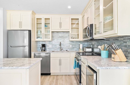Ilexhurst House | Beach Front 4 Units at Four Beach Lovers All Units