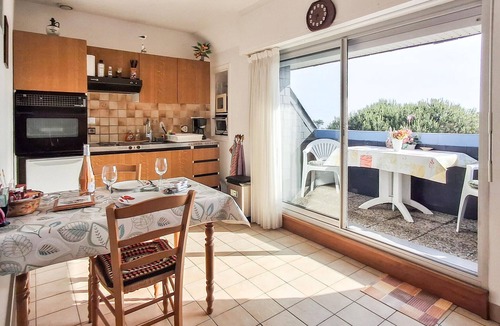 Clohars-Carnoet Apartment | Beach front apartment in Clohars Carnoet