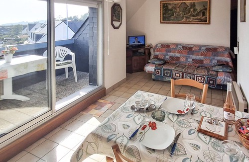 Clohars-Carnoet Apartment | Beach front apartment in Clohars Carnoet