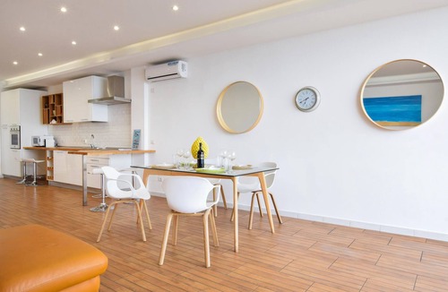 Giardini Naxos Apartment | Beach front apartment in Giardini Naxos