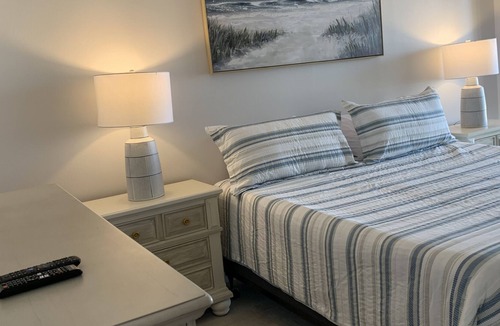 Sand Key Apartment | Beach Front Apartment Overlooking the Gulf