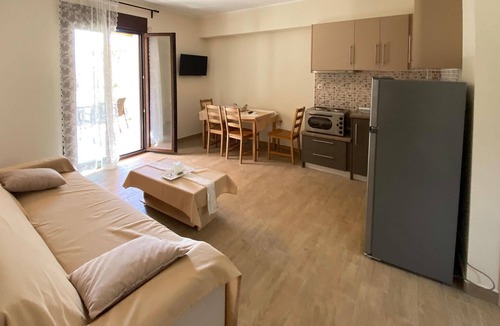 Skaloma Apartment | Beach front apartment in Nafpaktos with WiFi
