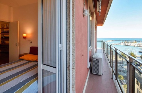 Rapallo Apartment | Beach front apartment in Rapallo with WiFi
