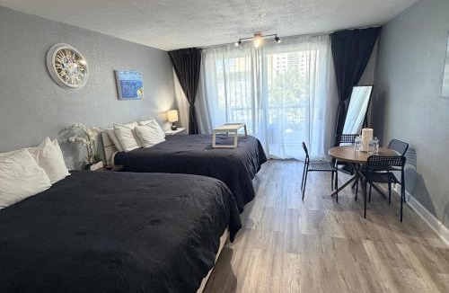 Sunny Isles Beach Apartment | Beach Front Building Studio with Balcony Kitchen Pool Gym direct Beach Access in Sunny Isles Beach Miami