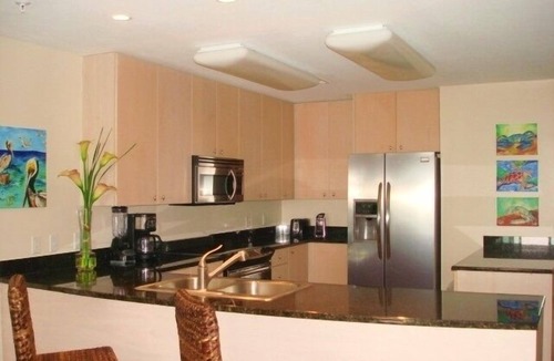 Biloxi Condo | BEACH FRONT CONDO STEPS FROM THE POOL AND BEACH! STARTING AT $189 PER NIGHT.