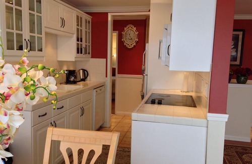 South Redondo Condo | Beach Front Condo - Min 31 Day Stay
