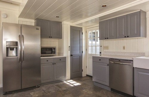 Fort Morgan House | Beach Front Cottage with Oversized Screened in Front Porch