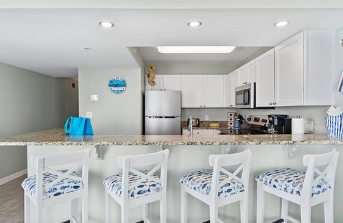 Destin Condo | Beach Front, Fully Updated, Destin Harbor, In and Out Pool