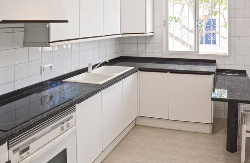 Les Meravelles House | Beach front home in Palma de Mallorca with WiFi