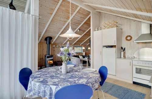Haurvig House | Beach front home in Hvide Sande with sauna
