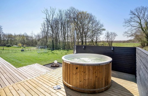 Fynshav House | Beach front home in Haderslev with sauna