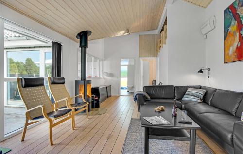 Bratten Strand House | Beach Front Home In Jerup With Sauna