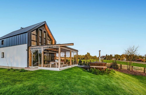 Gmina Brzuze House | Beach front home in Ostrowite with WiFi