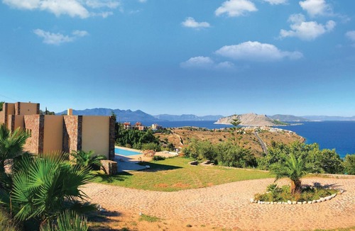 Kontos House | Beach front home in Perdika