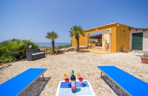 Borgo Bonsignore House | Beach front home in Ribera (AG)