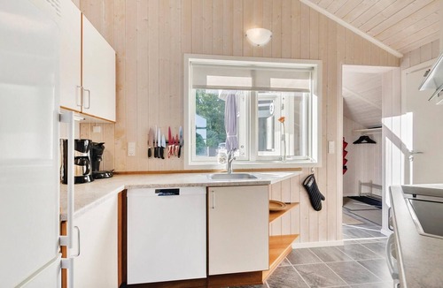 Mommark Strand House | Beach front home in Sydals with sauna