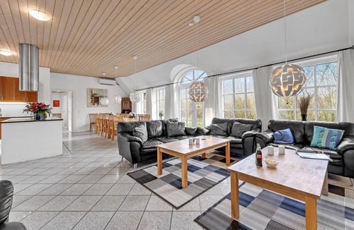 Øby House | Beach front home in Ulfborg with sauna