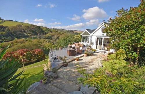 Talland House | Beach Front House with Stunning Sea Views and Free Parking