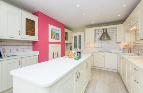 Talland House | Beach Front House with Stunning Sea Views and Free Parking