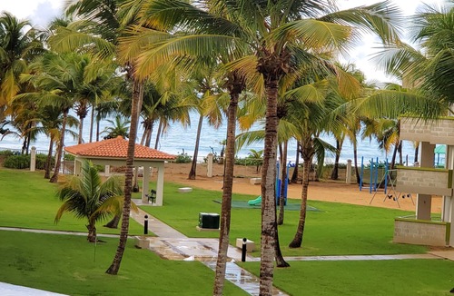 Zarzal Condo | Beach-front large Pent House - private terrace