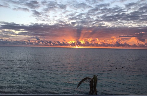 Puerto Morelos Condo | Beach Front Penthouse on the Beach