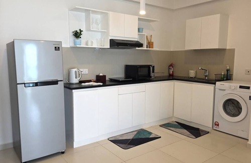 Uswetakeiyawa Apartment | Beach Front studio luxury apartment