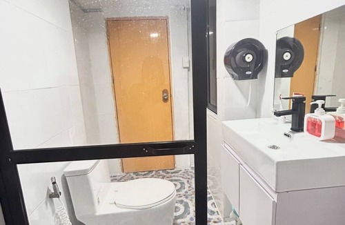 Oslob Apartment | Beach front Studio UnitnPet friendlynBig yard and cottage